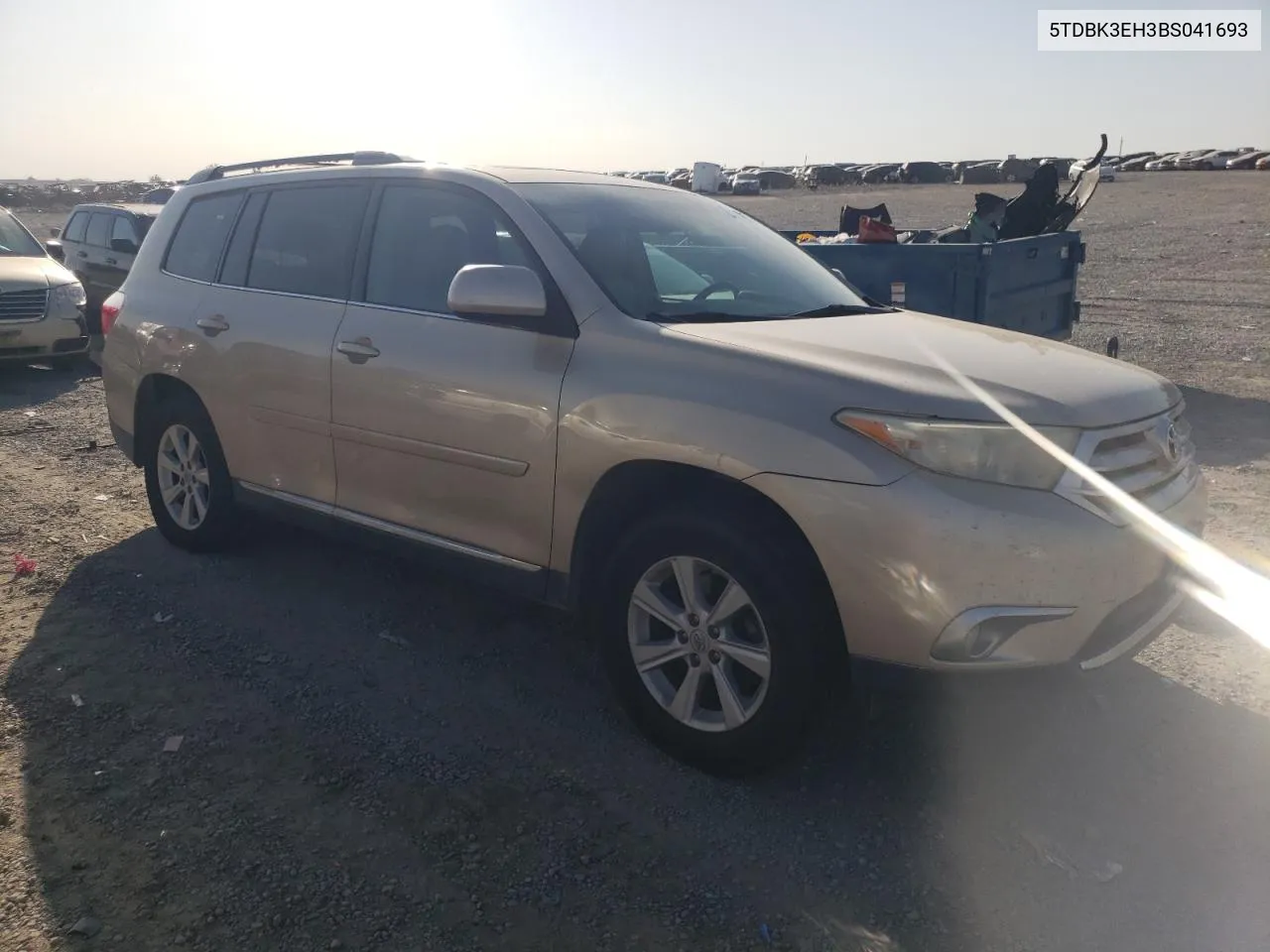 2011 Toyota Highlander Base VIN: 5TDBK3EH3BS041693 Lot: 75061194