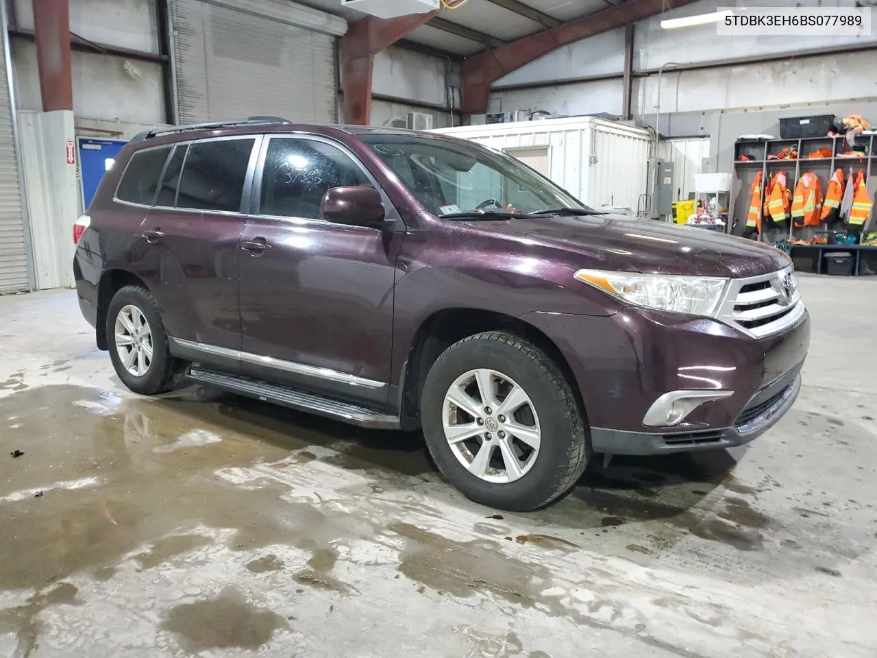 2011 Toyota Highlander Base VIN: 5TDBK3EH6BS077989 Lot: 75517004