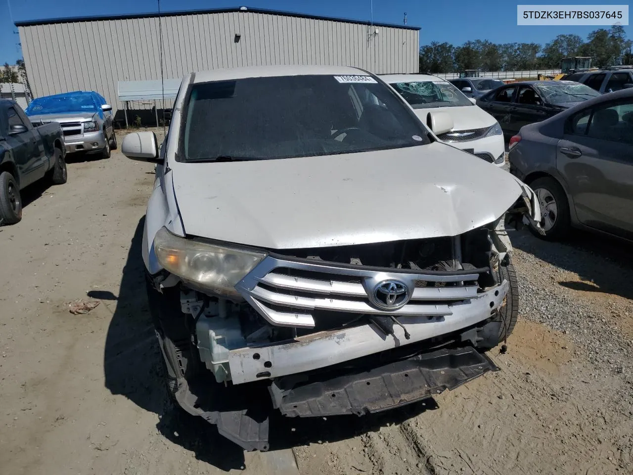 5TDZK3EH7BS037645 2011 Toyota Highlander Base