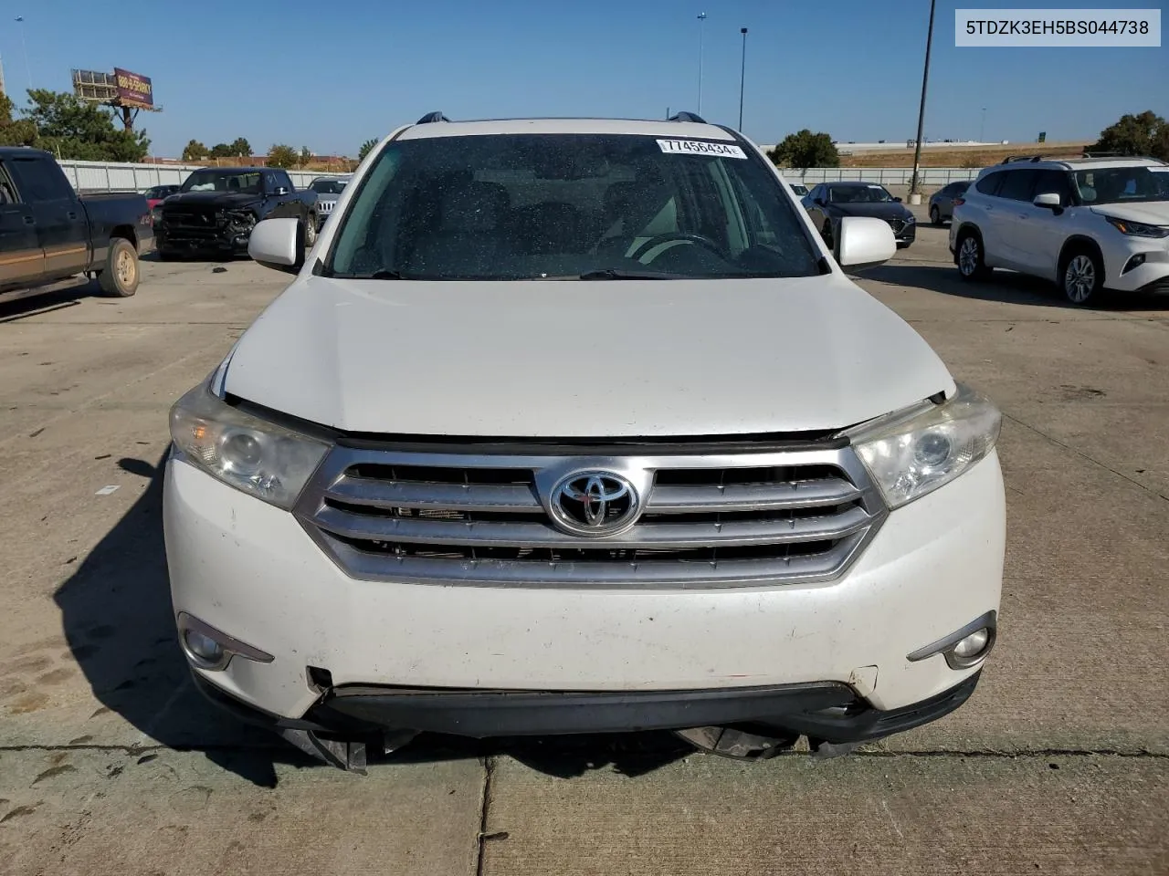 5TDZK3EH5BS044738 2011 Toyota Highlander Base