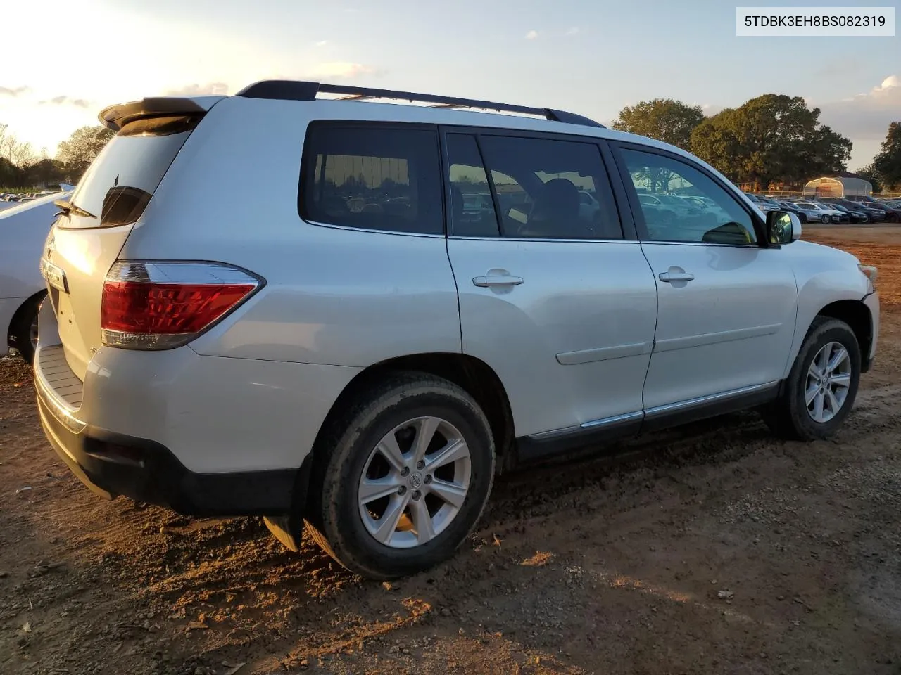 2011 Toyota Highlander Base VIN: 5TDBK3EH8BS082319 Lot: 79666934