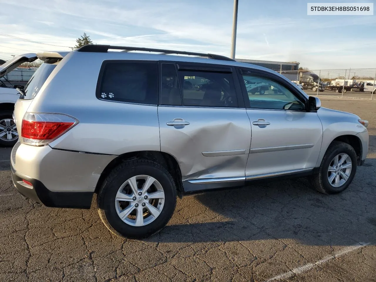 2011 Toyota Highlander Base VIN: 5TDBK3EH8BS051698 Lot: 79871424