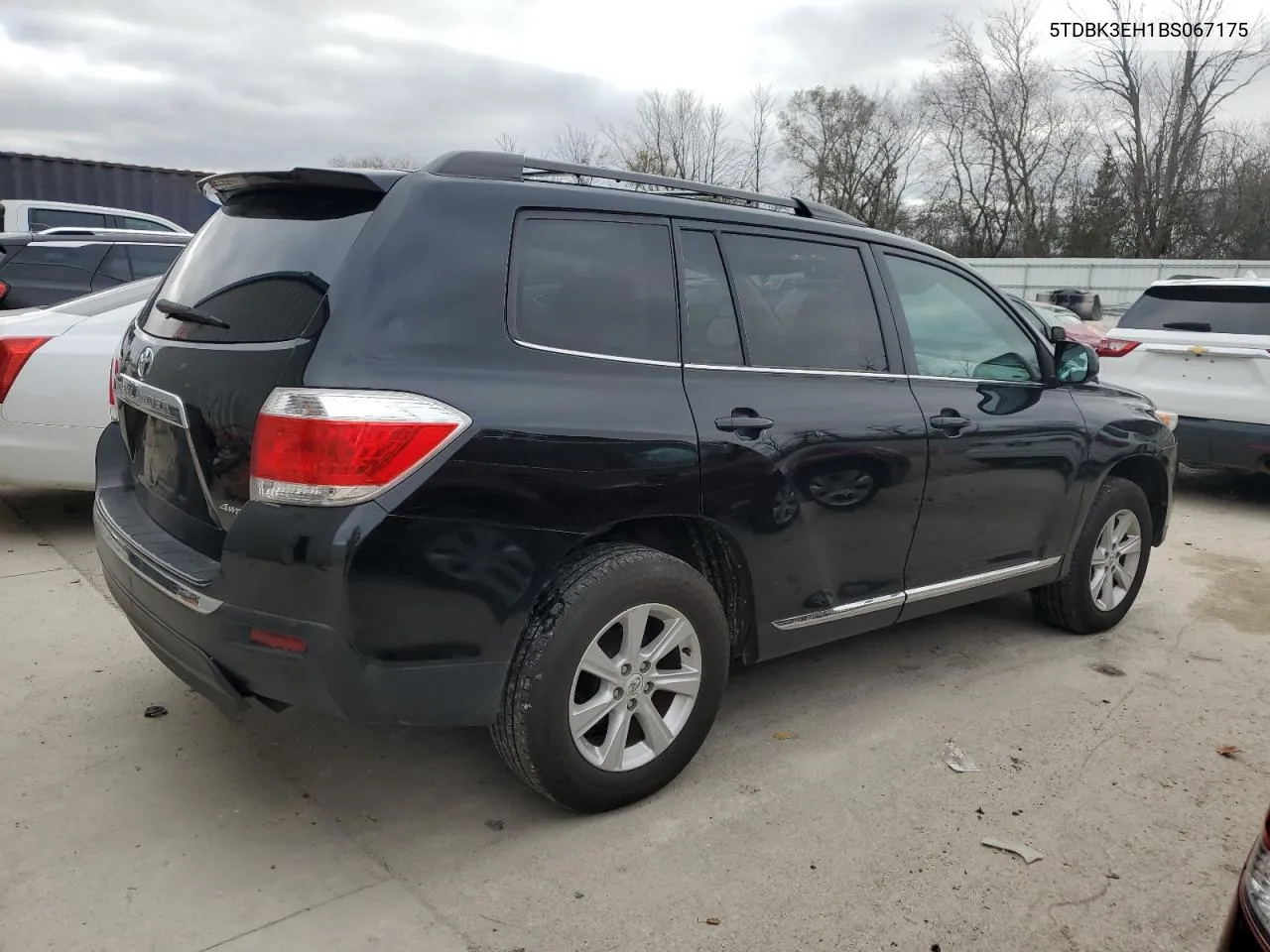 2011 Toyota Highlander Base VIN: 5TDBK3EH1BS067175 Lot: 80004894