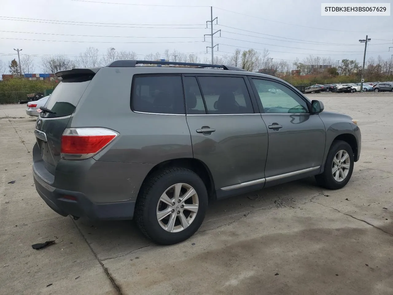 2011 Toyota Highlander Base VIN: 5TDBK3EH3BS067629 Lot: 80635914