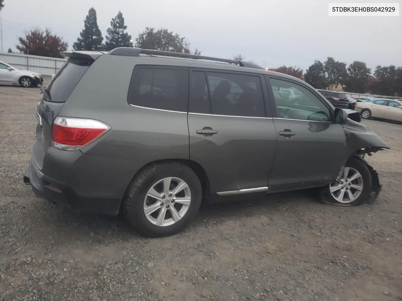 2011 Toyota Highlander Base VIN: 5TDBK3EH0BS042929 Lot: 81626334