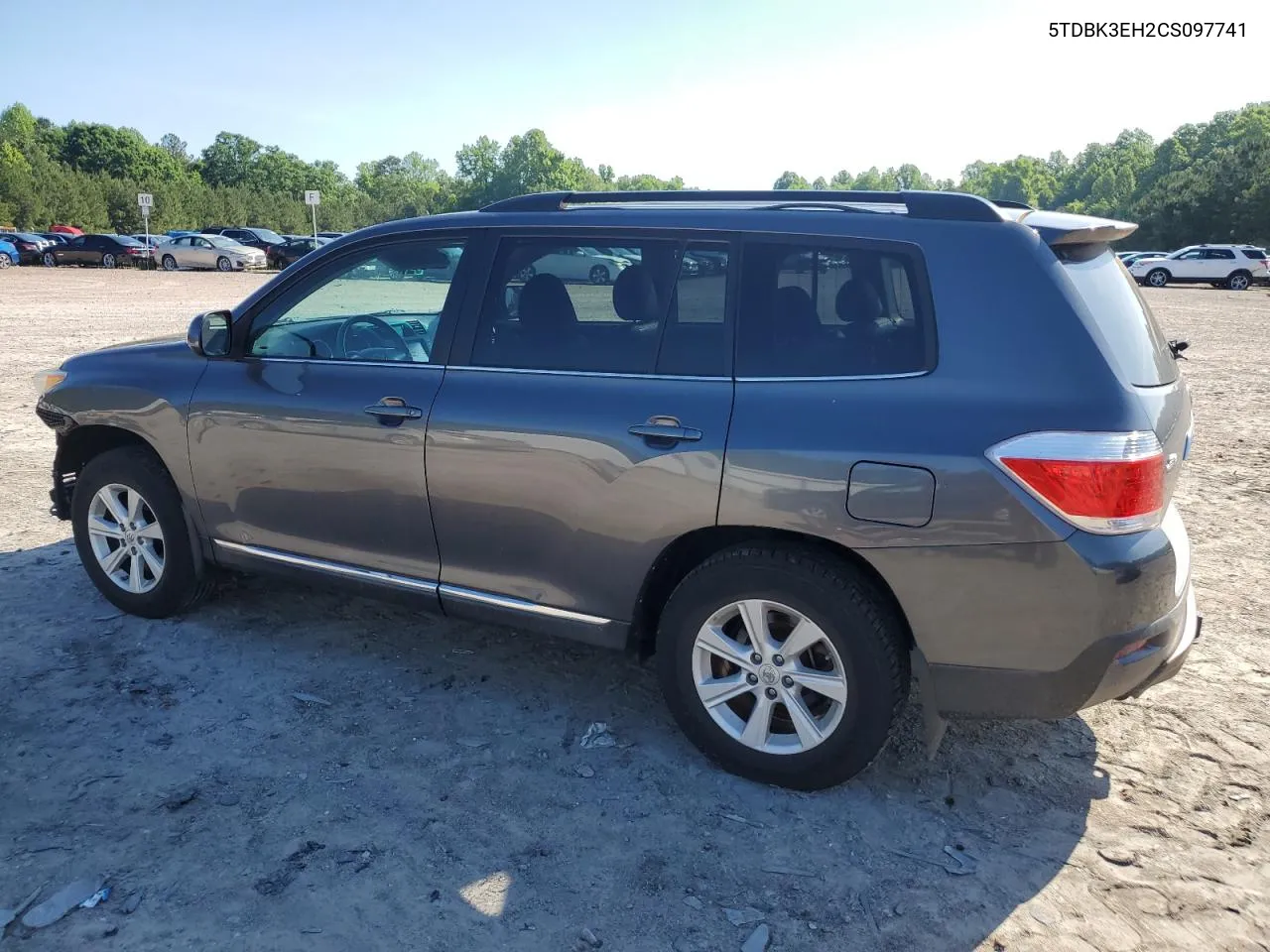 2012 Toyota Highlander Base VIN: 5TDBK3EH2CS097741 Lot: 55266014