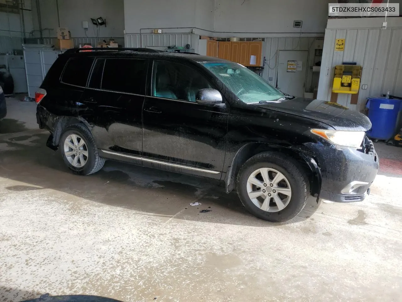 2012 Toyota Highlander Base VIN: 5TDZK3EHXCS063433 Lot: 69619054