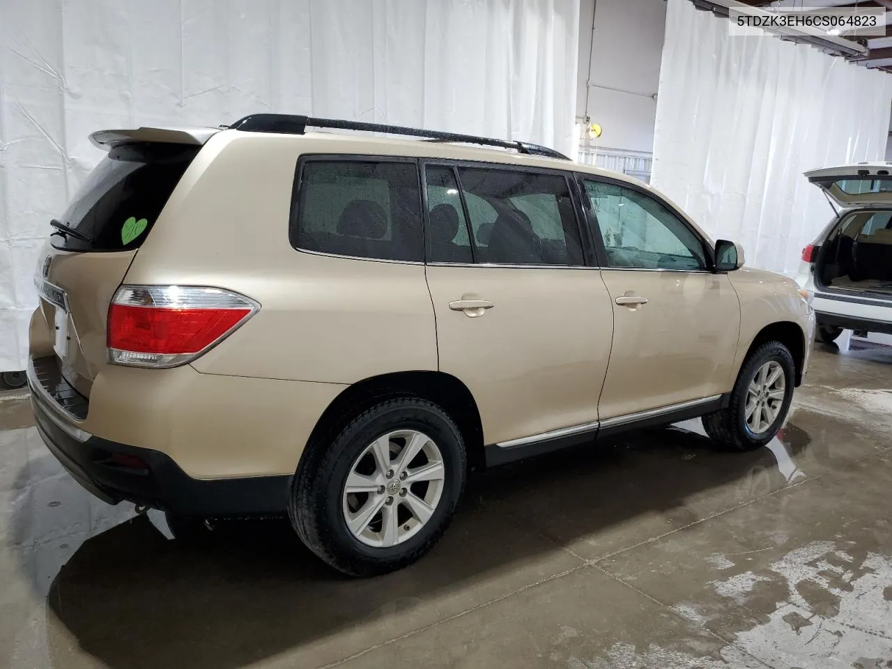 2012 Toyota Highlander Base VIN: 5TDZK3EH6CS064823 Lot: 70409474