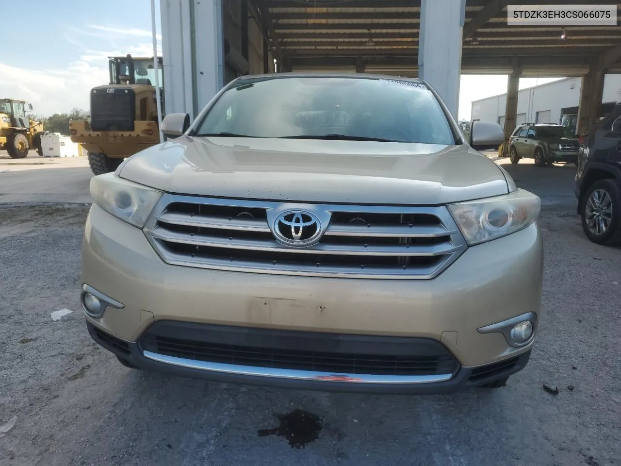 2012 Toyota Highlander Base VIN: 5TDZK3EH3CS066075 Lot: 71205064