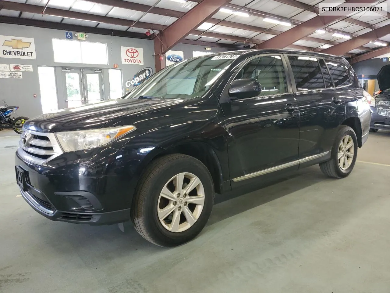 5TDBK3EH8CS106071 2012 Toyota Highlander Base