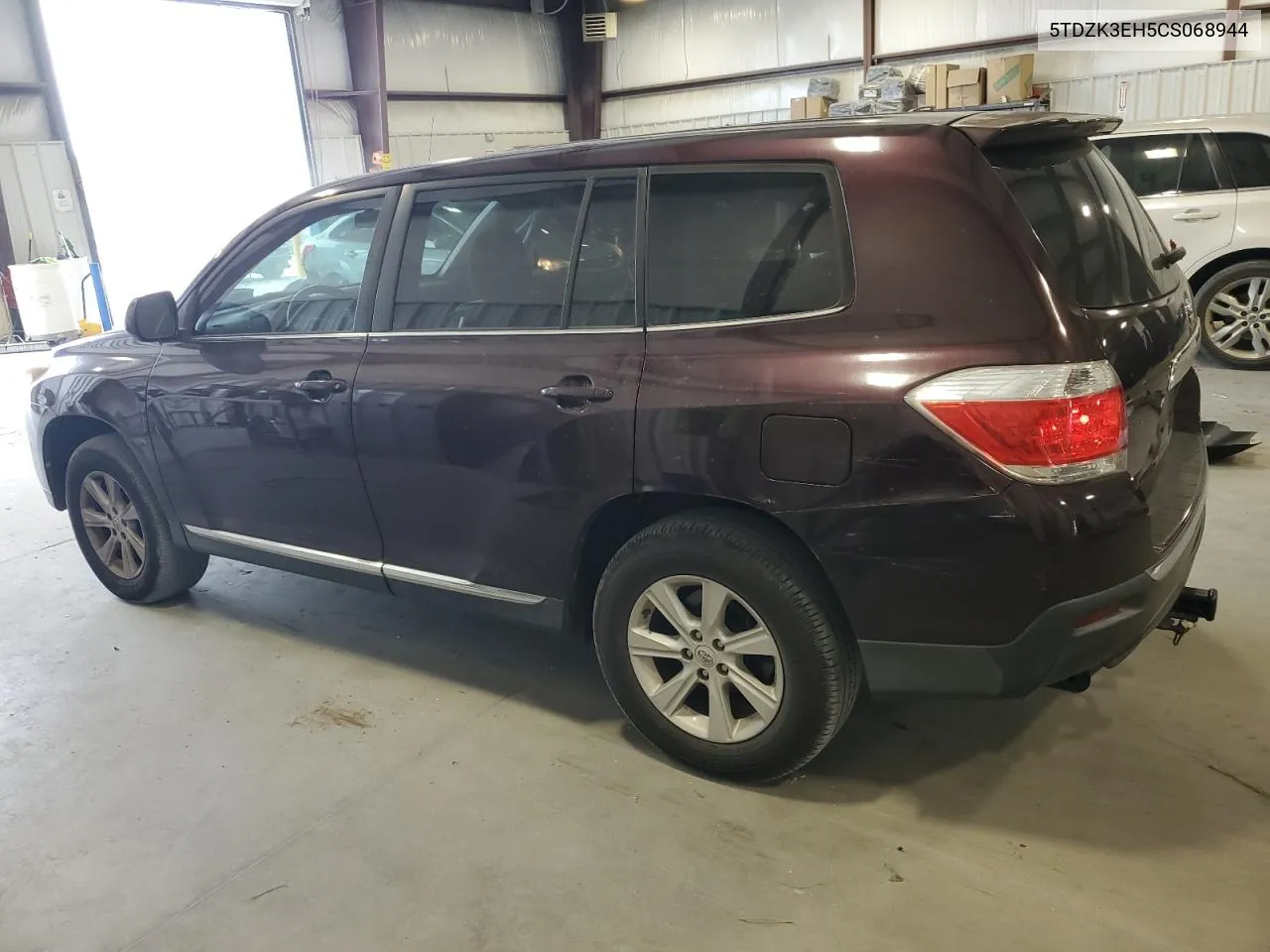 2012 Toyota Highlander Base VIN: 5TDZK3EH5CS068944 Lot: 74421474