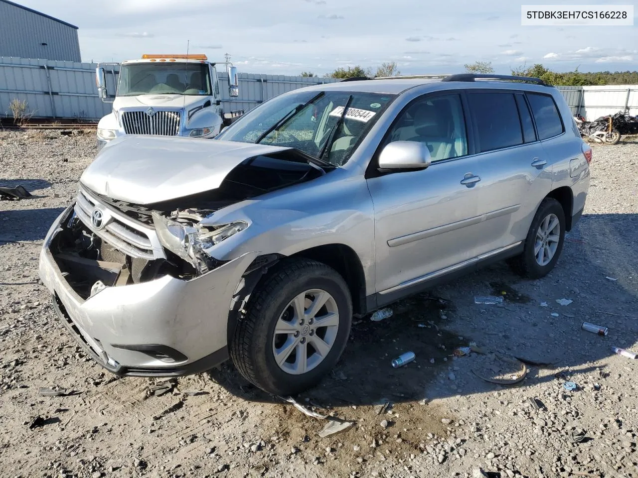 2012 Toyota Highlander Base VIN: 5TDBK3EH7CS166228 Lot: 76080544