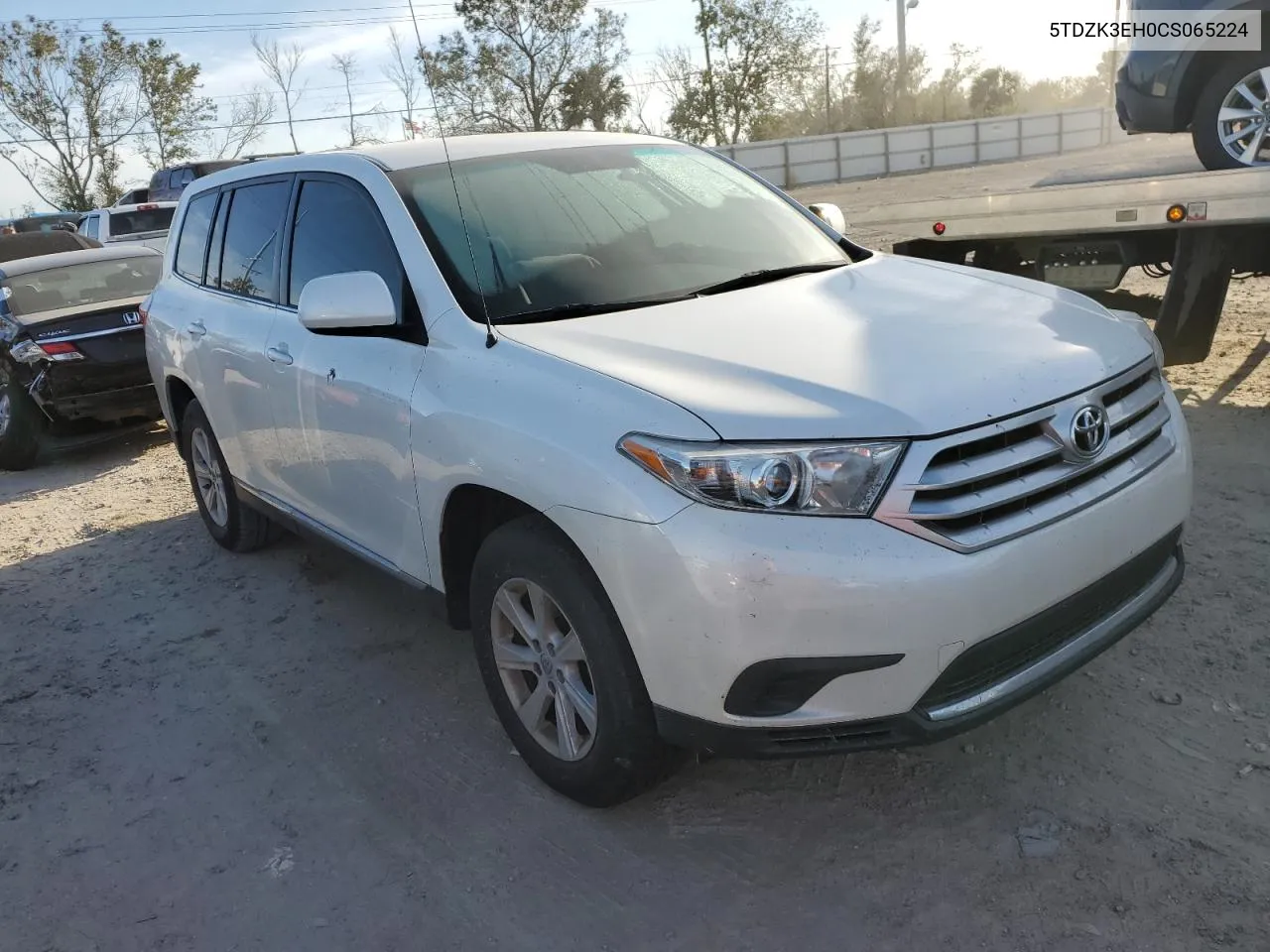 5TDZK3EH0CS065224 2012 Toyota Highlander Base