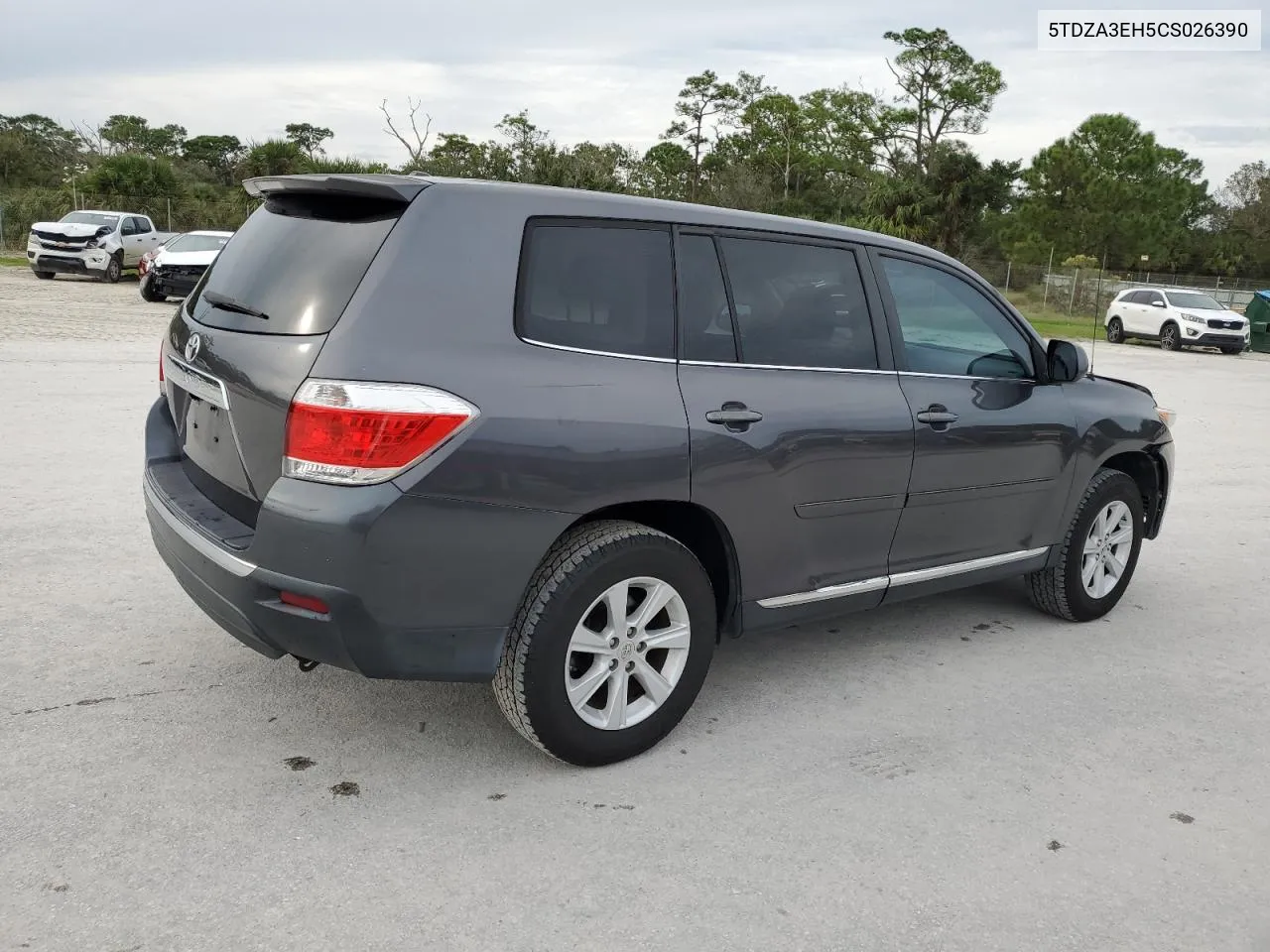 5TDZA3EH5CS026390 2012 Toyota Highlander Base