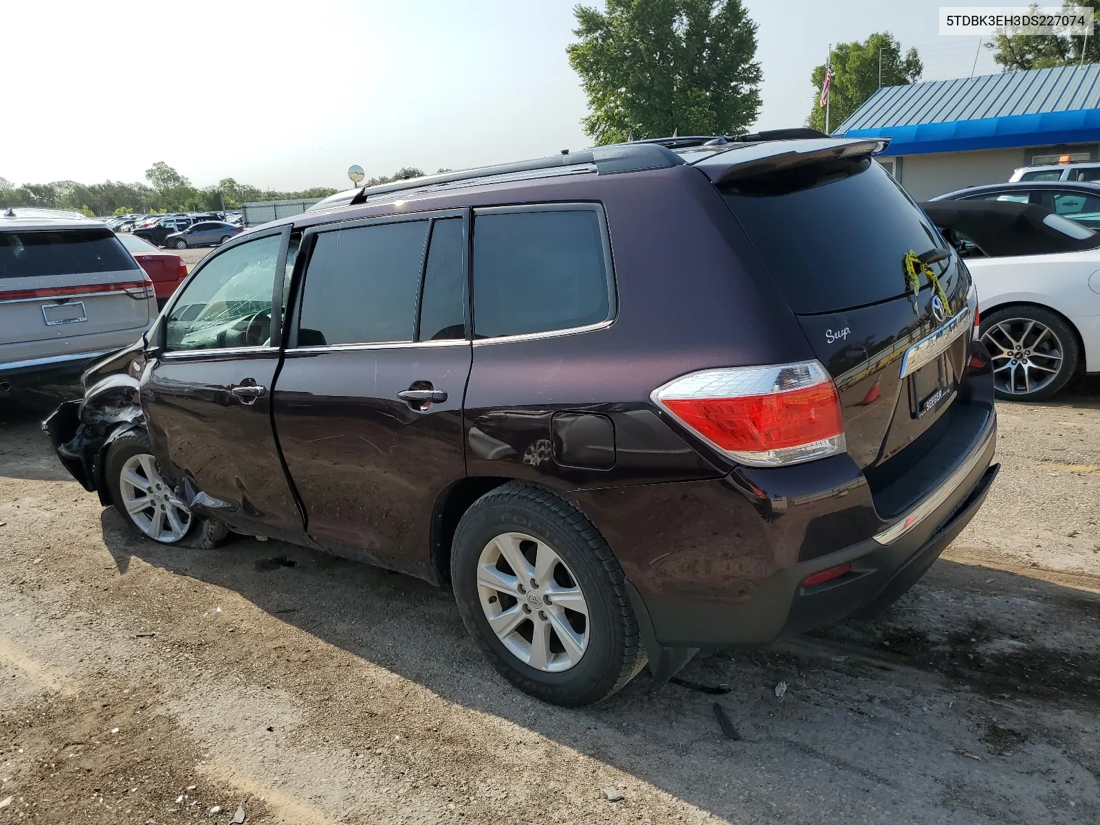 2013 Toyota Highlander Base VIN: 5TDBK3EH3DS227074 Lot: 65183374