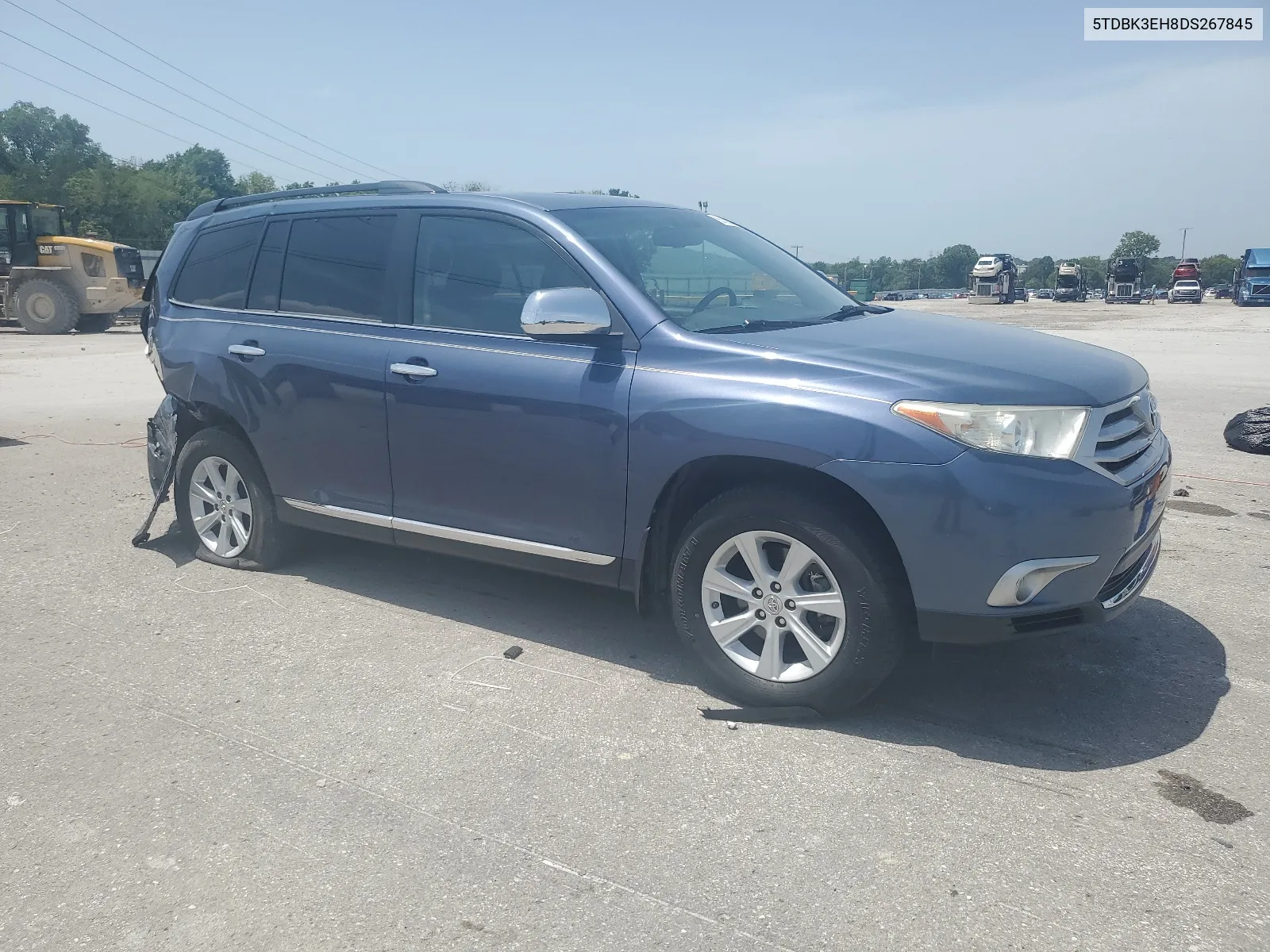 5TDBK3EH8DS267845 2013 Toyota Highlander Base