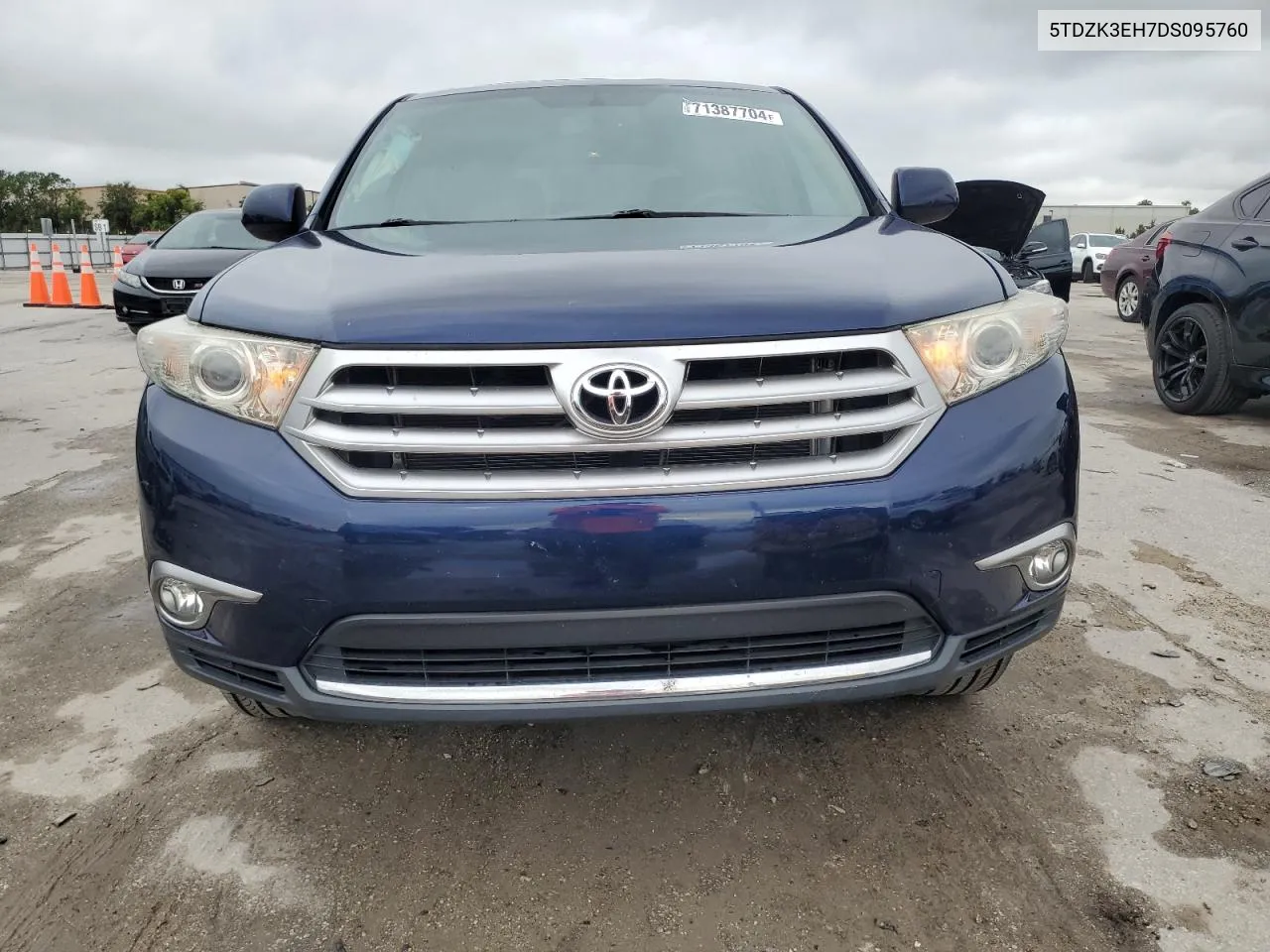 2013 Toyota Highlander Base VIN: 5TDZK3EH7DS095760 Lot: 71387704