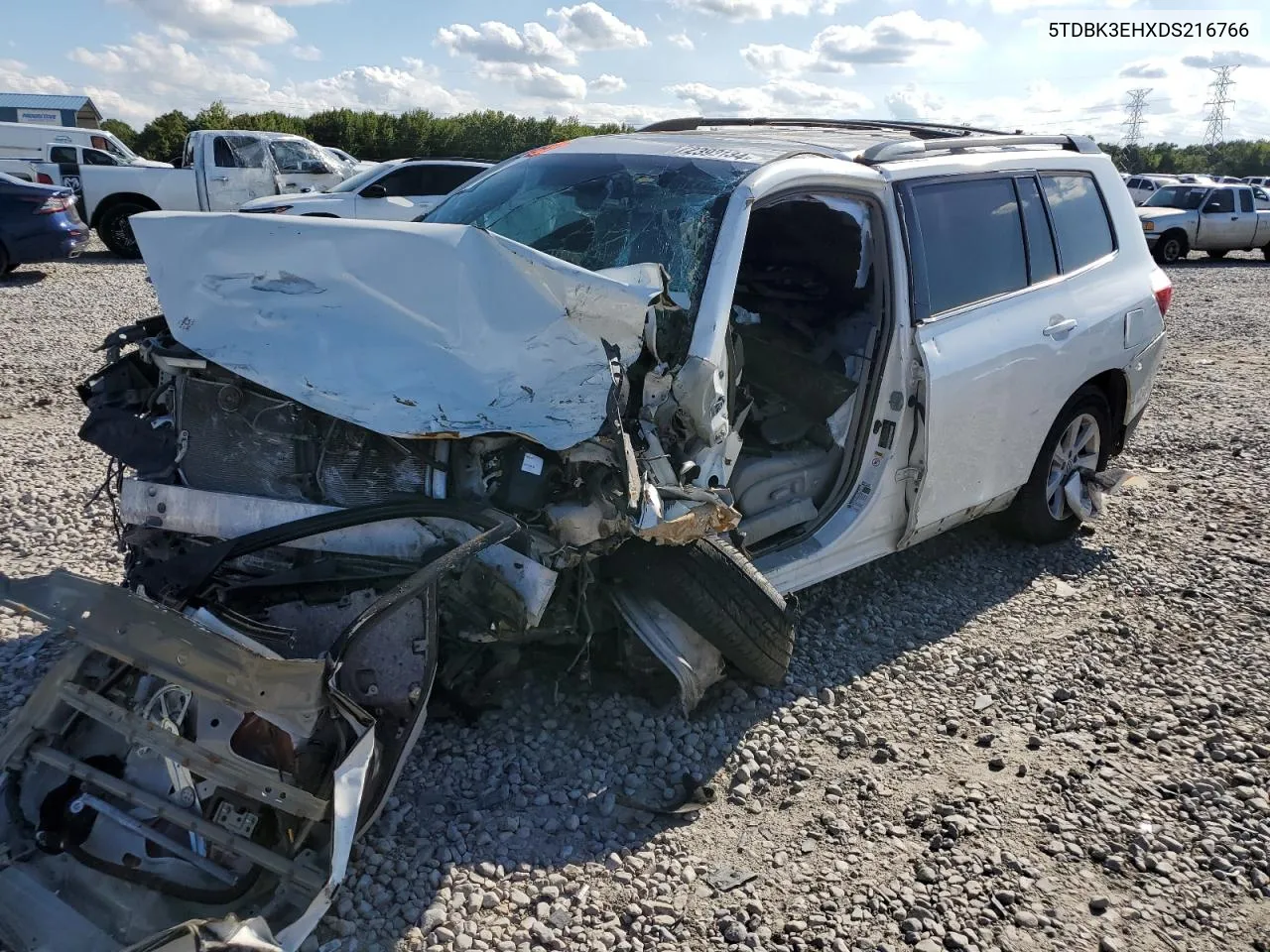 2013 Toyota Highlander Base VIN: 5TDBK3EHXDS216766 Lot: 72393134