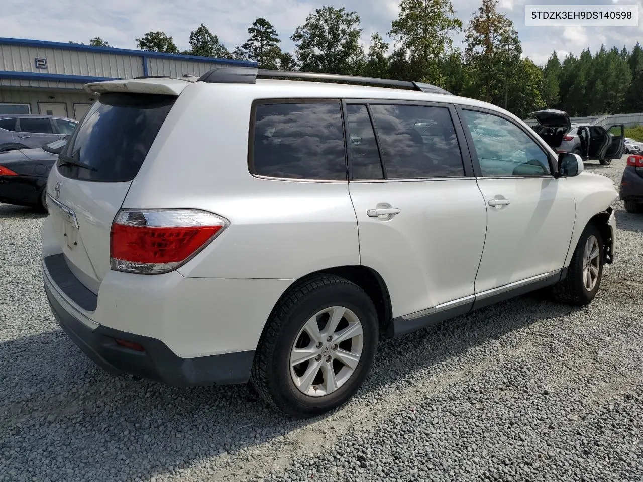 2013 Toyota Highlander Base VIN: 5TDZK3EH9DS140598 Lot: 72935744