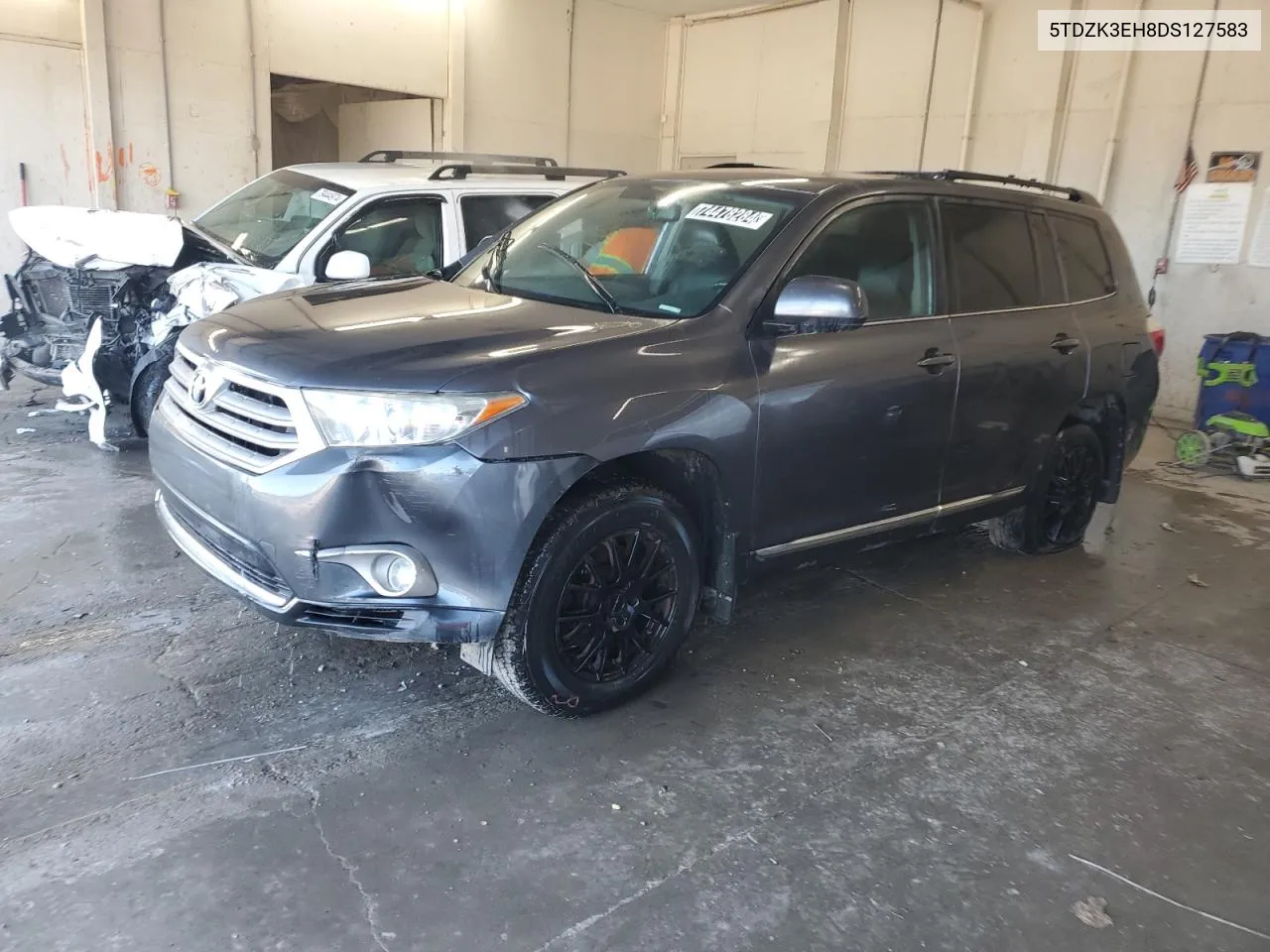 5TDZK3EH8DS127583 2013 Toyota Highlander Base