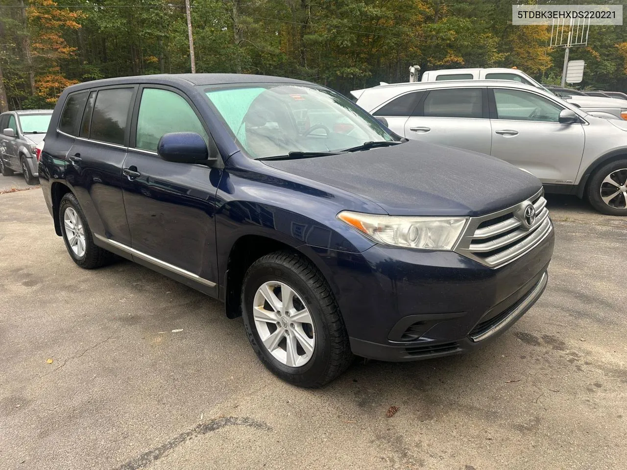 2013 Toyota Highlander Base VIN: 5TDBK3EHXDS220221 Lot: 74590994