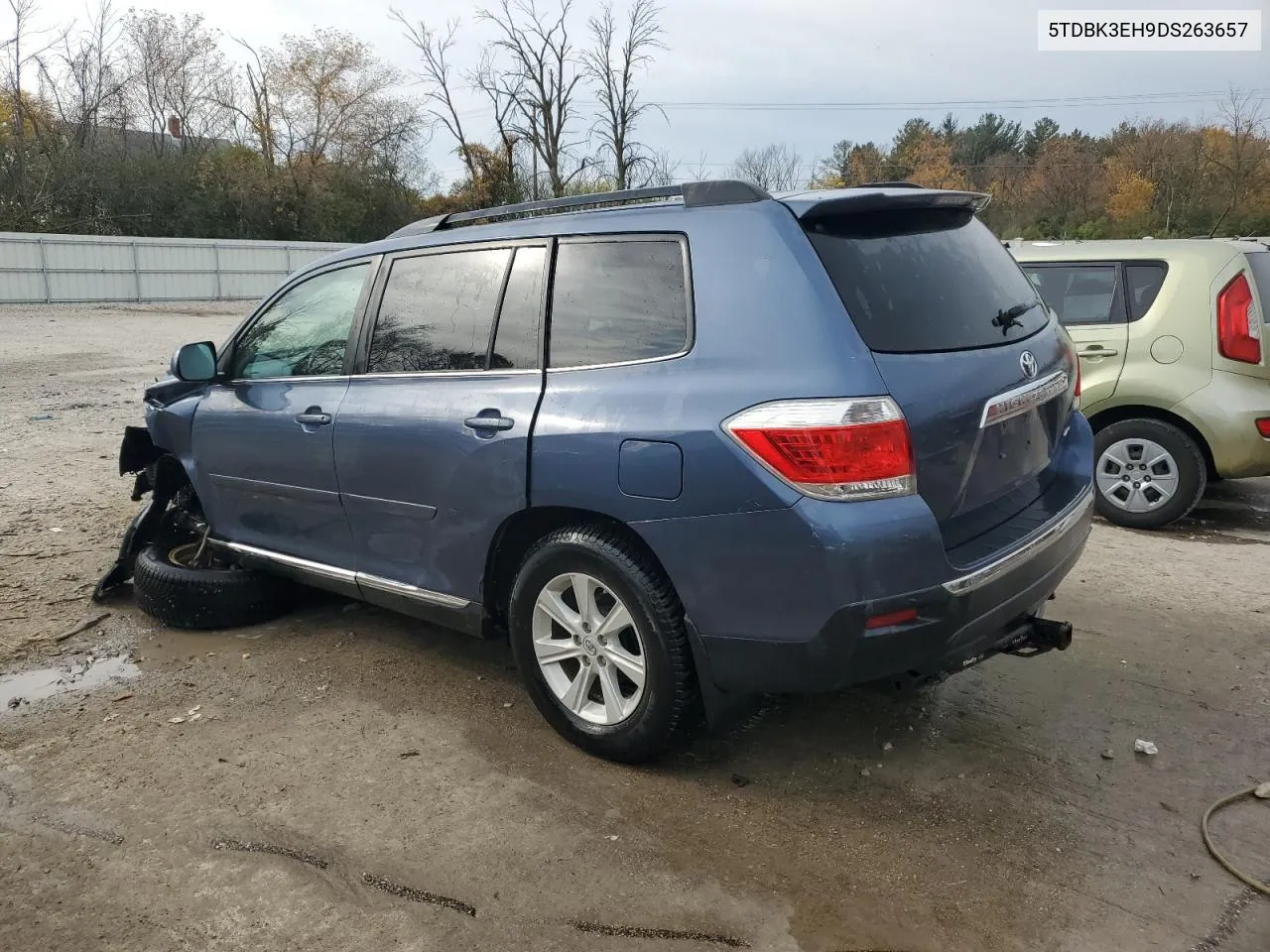 2013 Toyota Highlander Base VIN: 5TDBK3EH9DS263657 Lot: 75621514