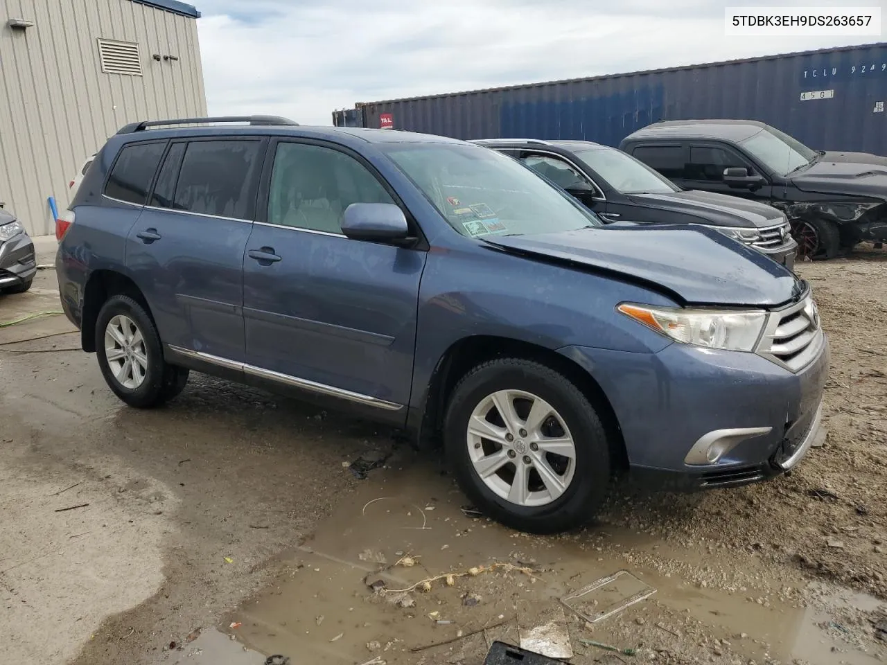 2013 Toyota Highlander Base VIN: 5TDBK3EH9DS263657 Lot: 75621514