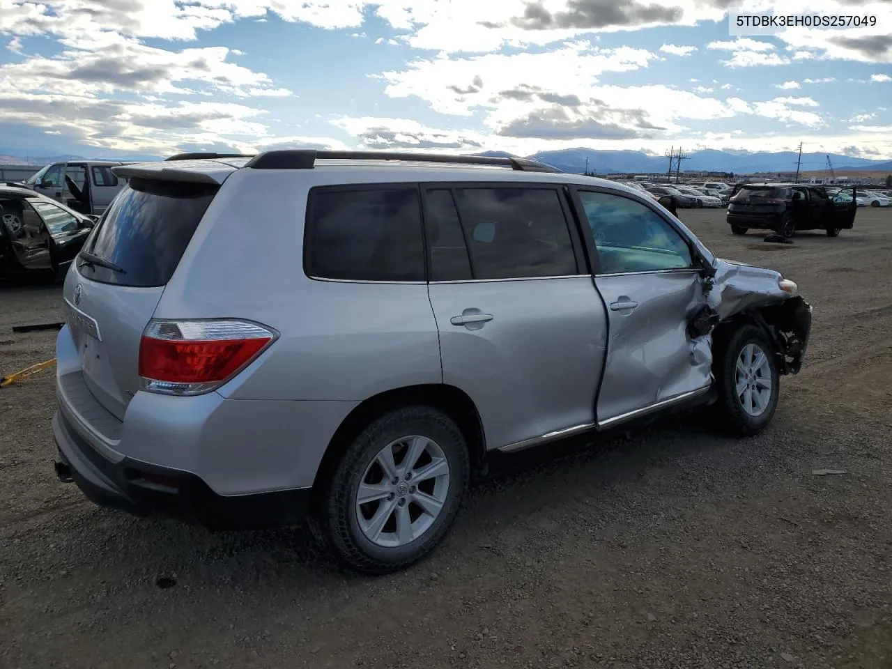 2013 Toyota Highlander Base VIN: 5TDBK3EH0DS257049 Lot: 77175754