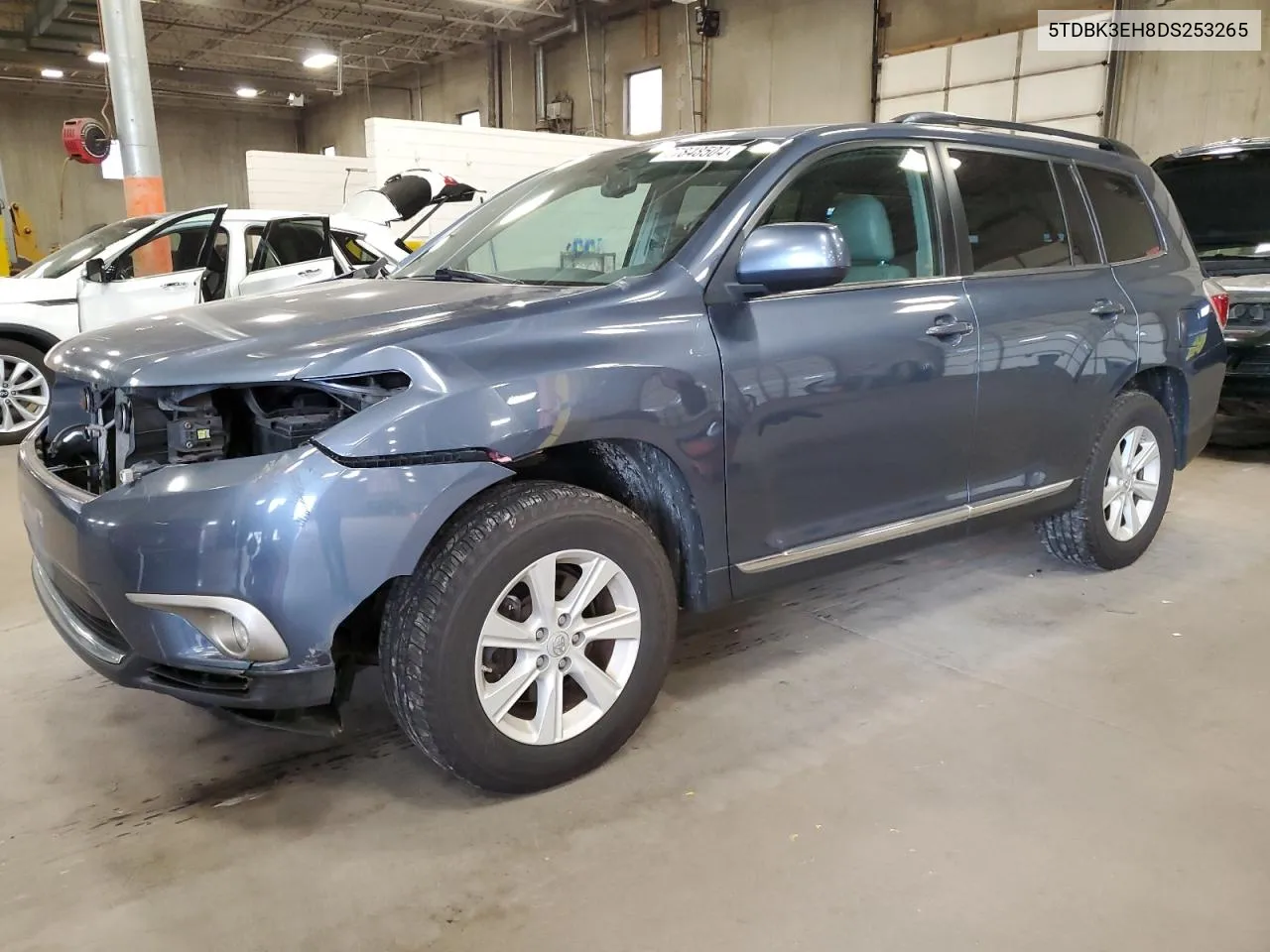 2013 Toyota Highlander Base VIN: 5TDBK3EH8DS253265 Lot: 77848504