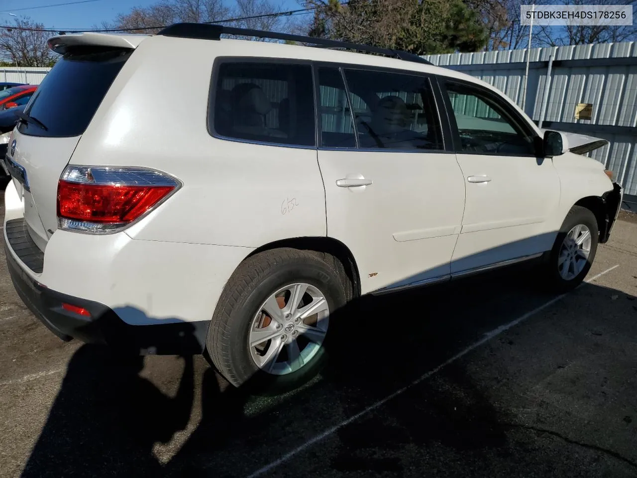 2013 Toyota Highlander Base VIN: 5TDBK3EH4DS178256 Lot: 78666824