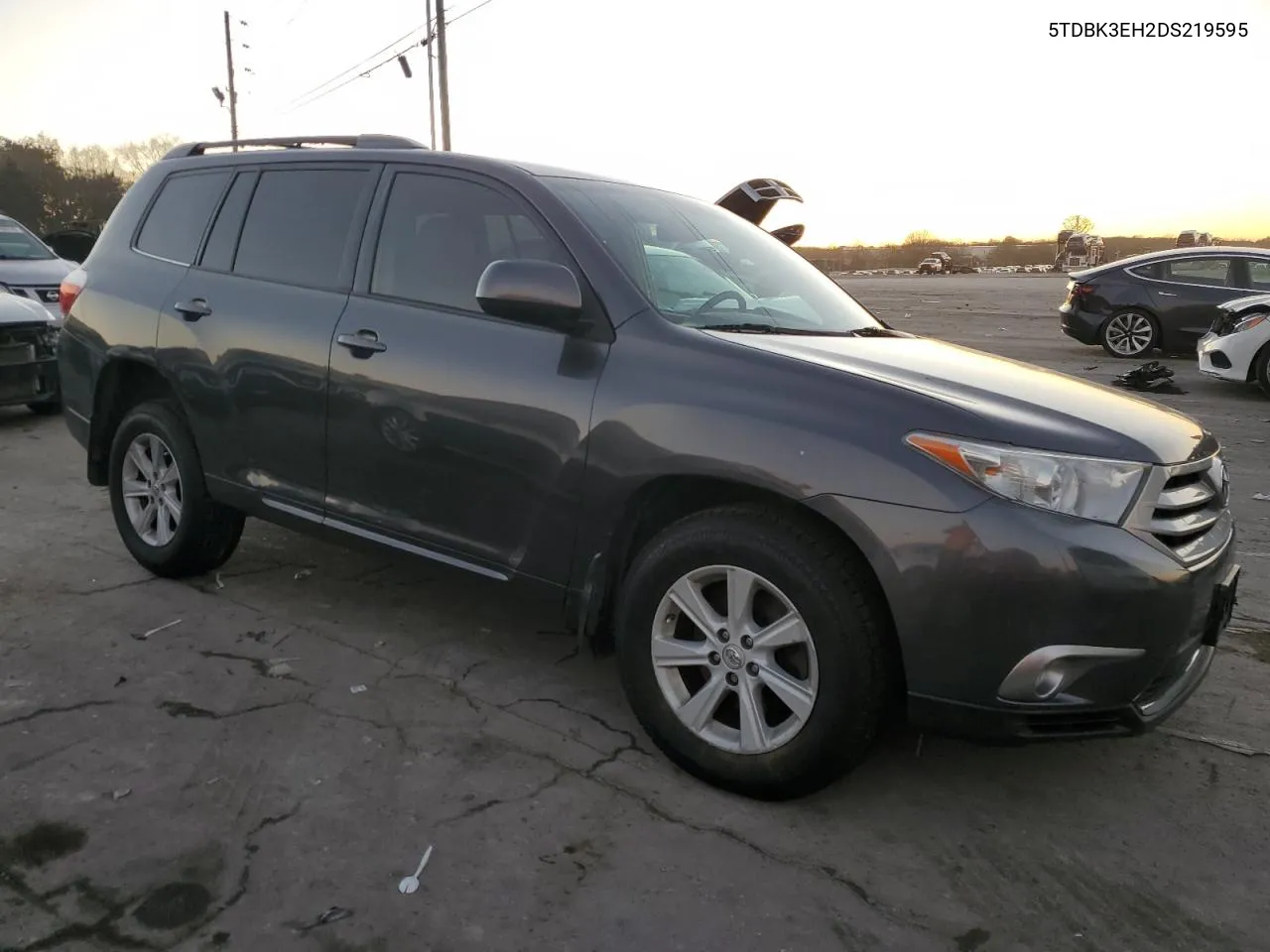 2013 Toyota Highlander Base VIN: 5TDBK3EH2DS219595 Lot: 80364854