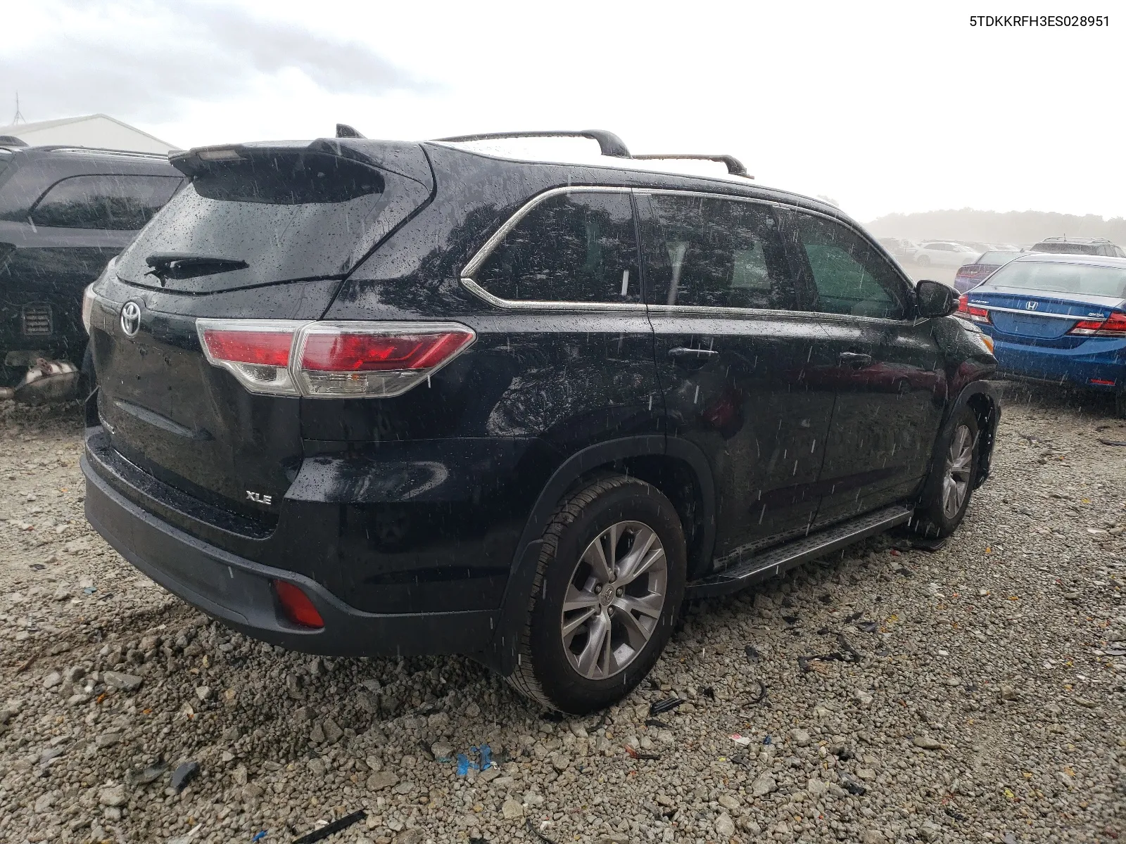 2014 Toyota Highlander Xle VIN: 5TDKKRFH3ES028951 Lot: 64085494