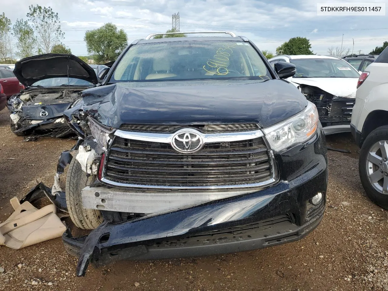 2014 Toyota Highlander Xle VIN: 5TDKKRFH9ES011457 Lot: 69108394