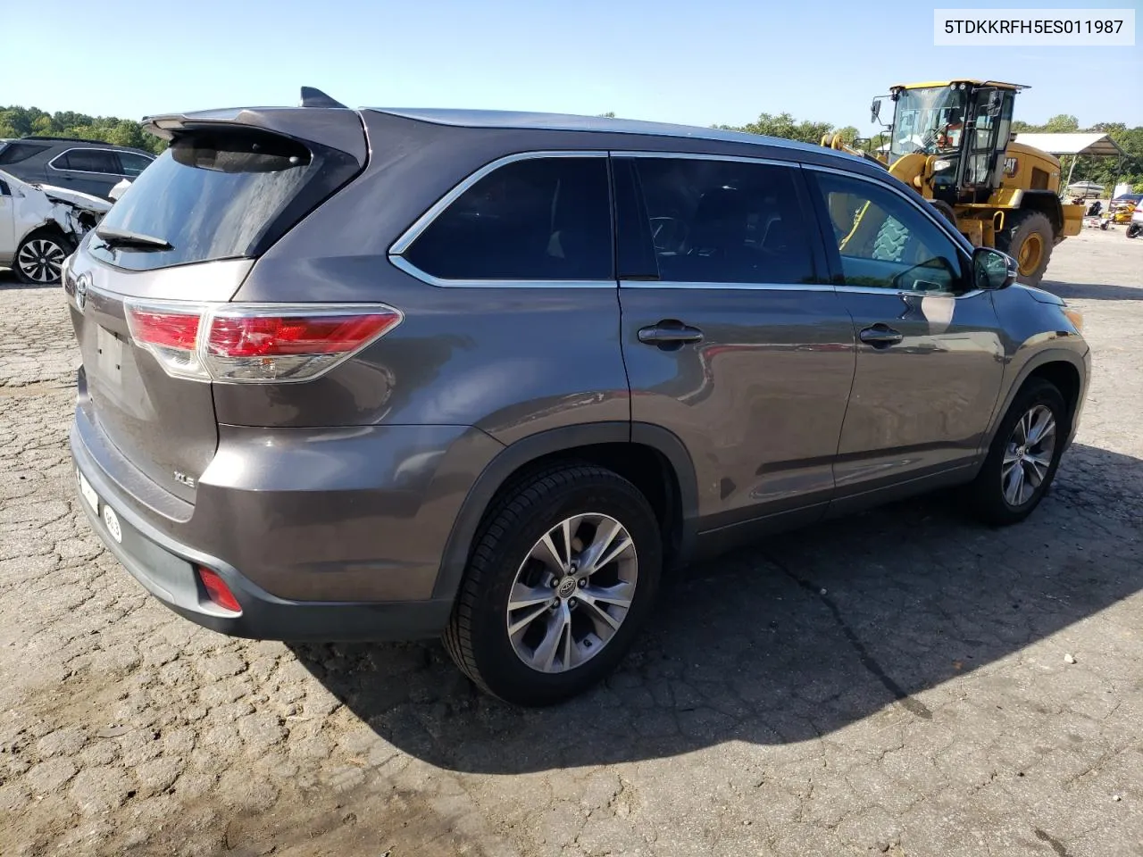 5TDKKRFH5ES011987 2014 Toyota Highlander Xle