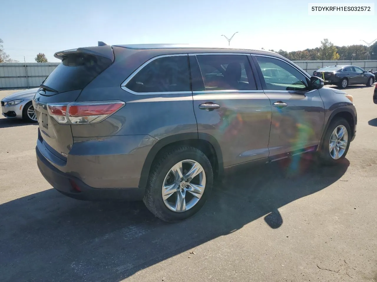 5TDYKRFH1ES032572 2014 Toyota Highlander Limited