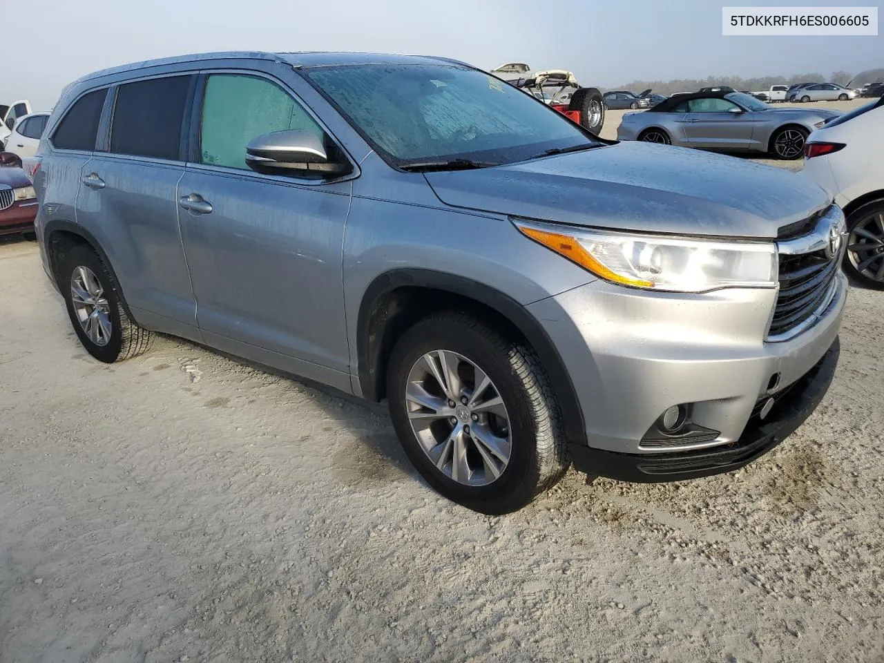 5TDKKRFH6ES006605 2014 Toyota Highlander Xle