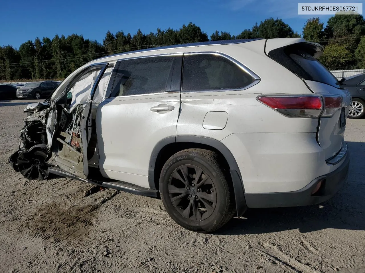 2014 Toyota Highlander Xle VIN: 5TDJKRFH0ES067721 Lot: 76202034