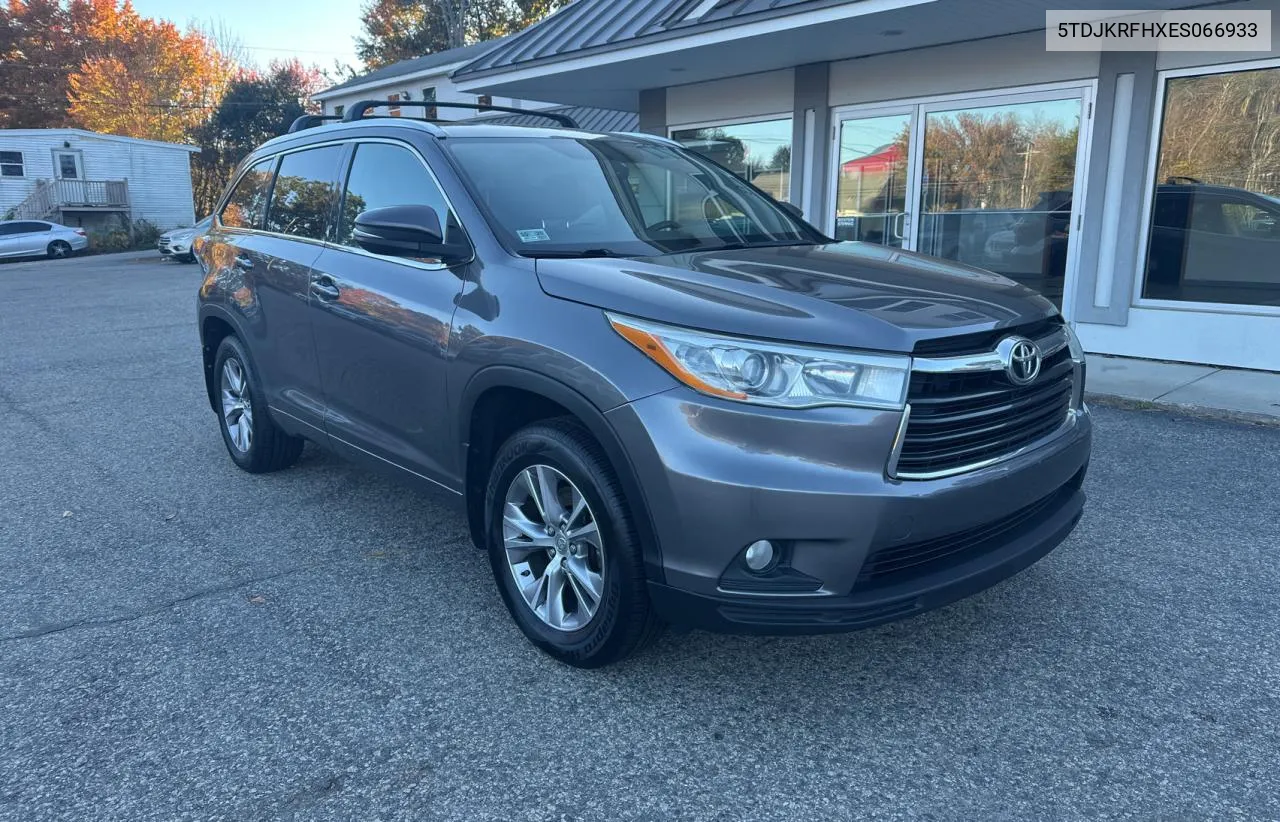 2014 Toyota Highlander VIN: 5TDJKRFHXES066933 Lot: 76809084