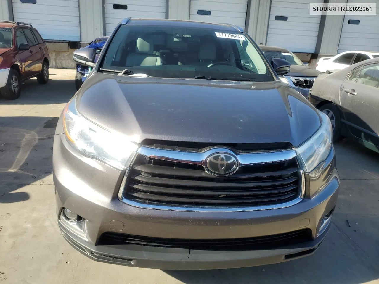 2014 Toyota Highlander Limited VIN: 5TDDKRFH2ES023961 Lot: 77779484