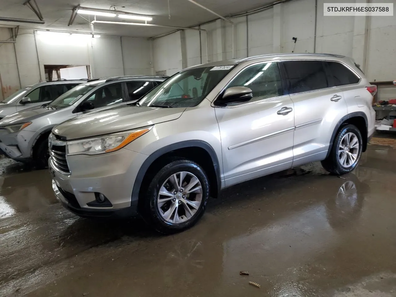 2014 Toyota Highlander Xle VIN: 5TDJKRFH6ES037588 Lot: 77797624