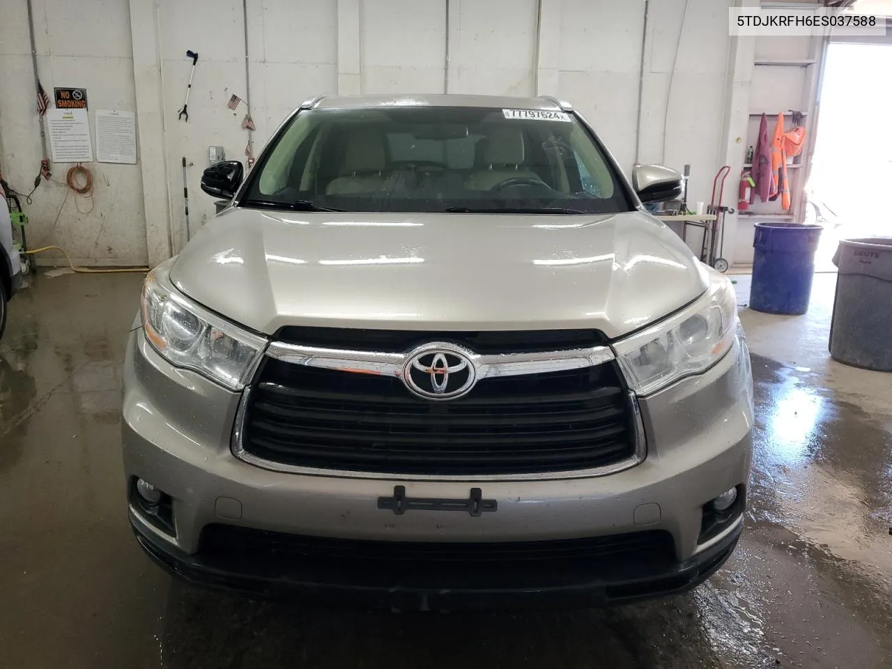 2014 Toyota Highlander Xle VIN: 5TDJKRFH6ES037588 Lot: 77797624