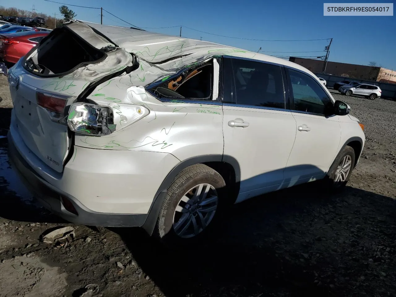 2014 Toyota Highlander Le VIN: 5TDBKRFH9ES054017 Lot: 80537484