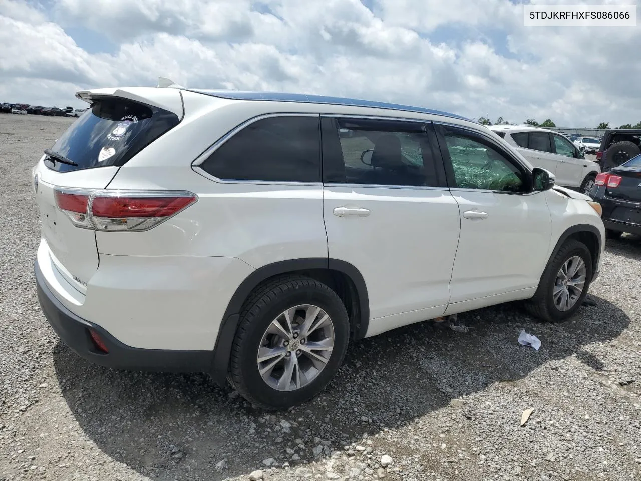 5TDJKRFHXFS086066 2015 Toyota Highlander Xle