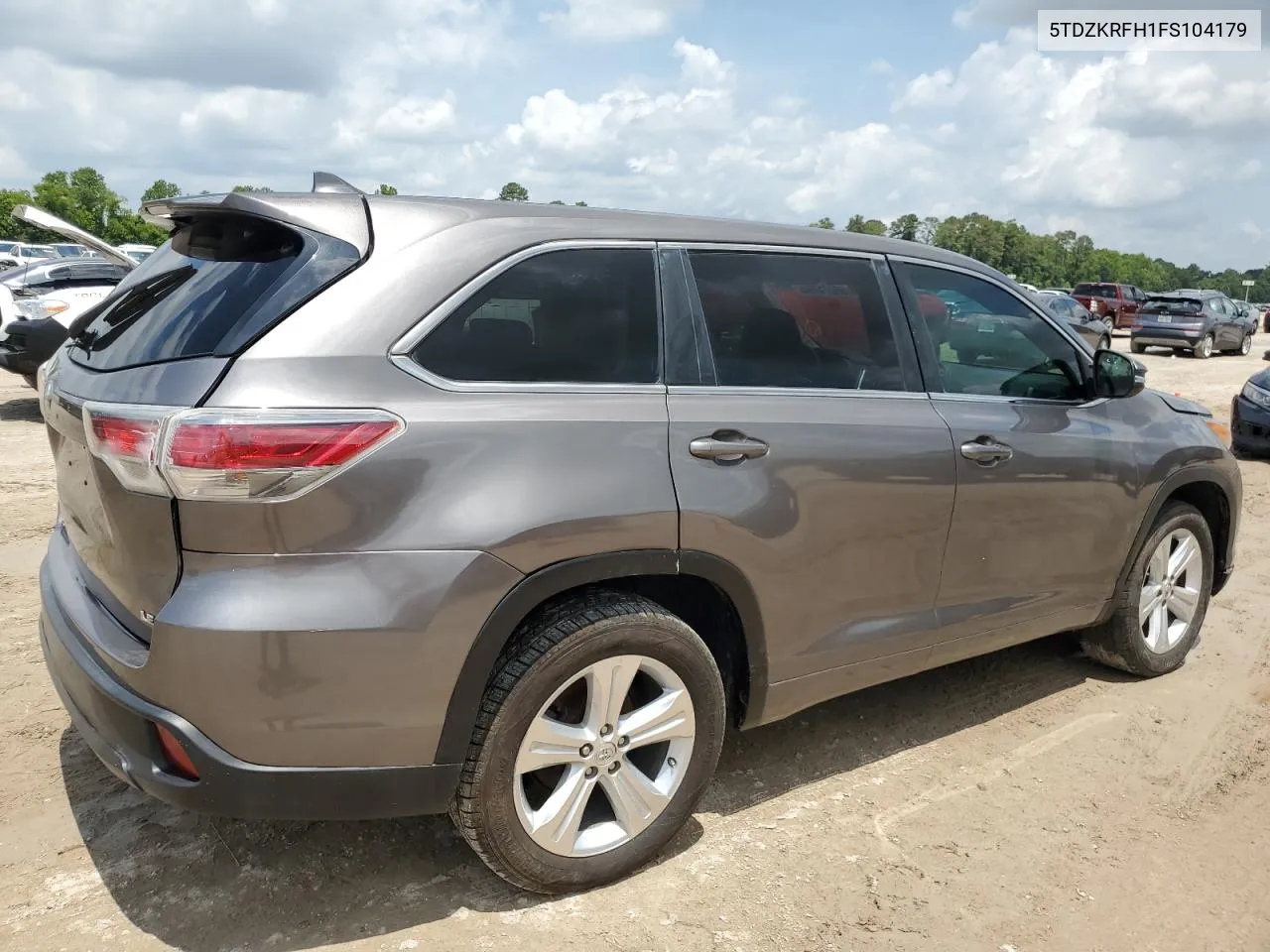 2015 Toyota Highlander Le VIN: 5TDZKRFH1FS104179 Lot: 56071794