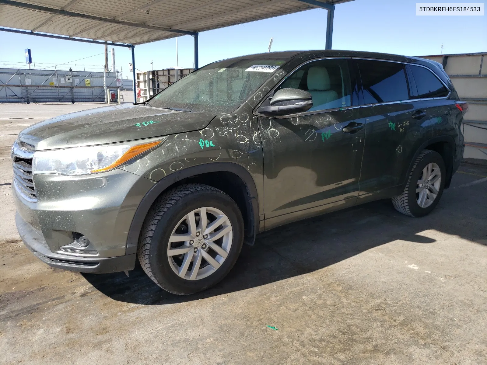 5TDBKRFH6FS184533 2015 Toyota Highlander Le