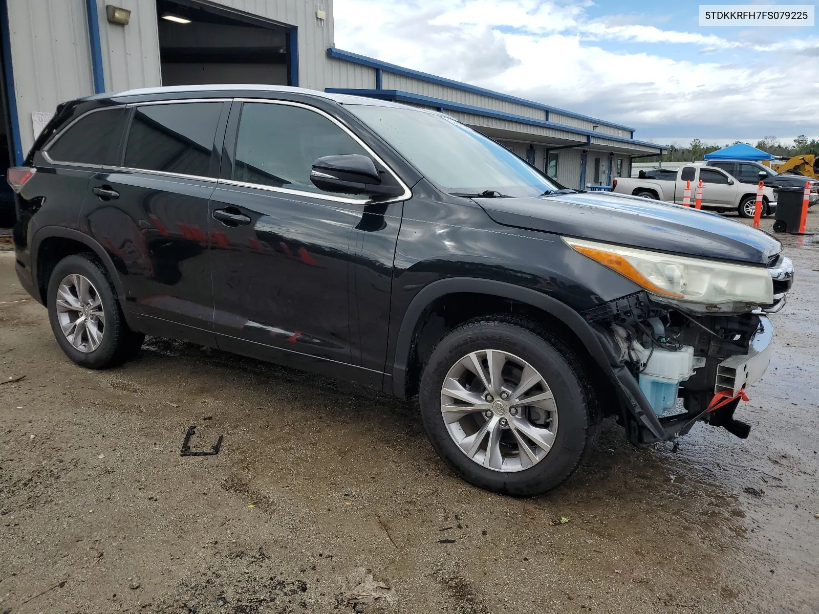 5TDKKRFH7FS079225 2015 Toyota Highlander Xle