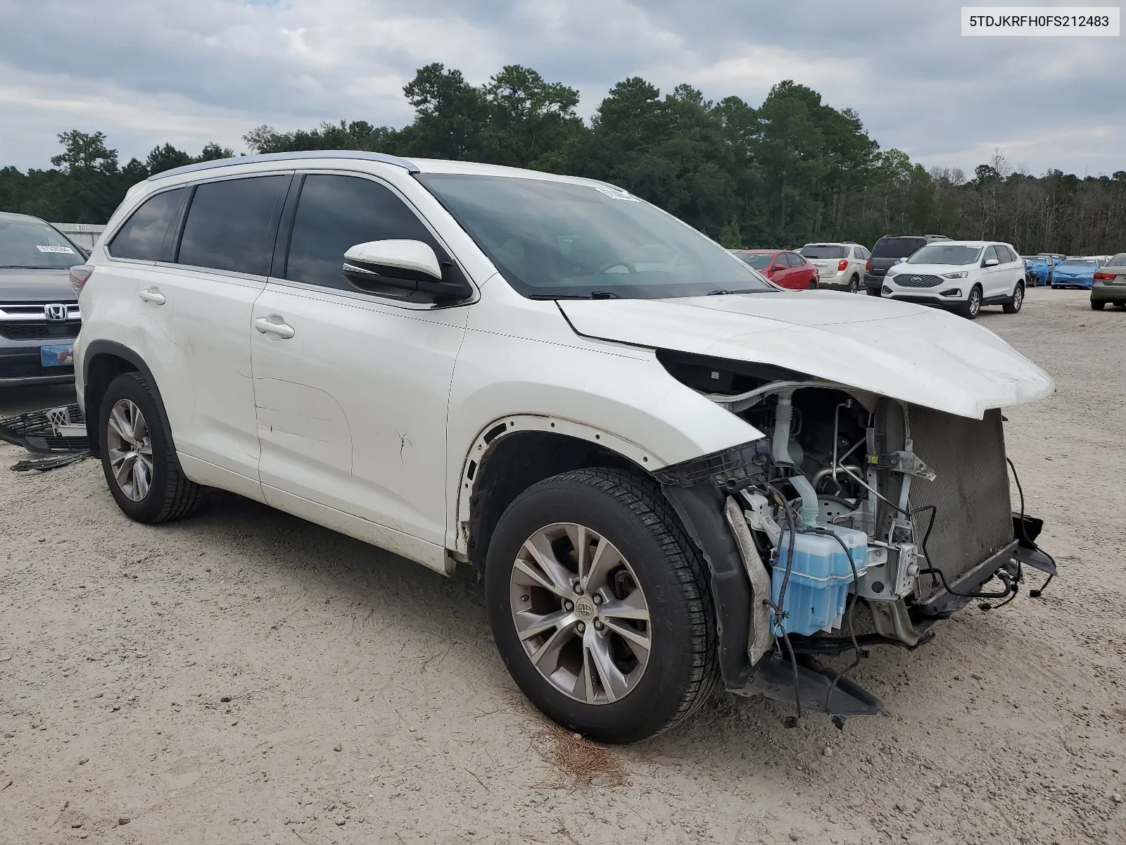 2015 Toyota Highlander Xle VIN: 5TDJKRFH0FS212483 Lot: 67539034