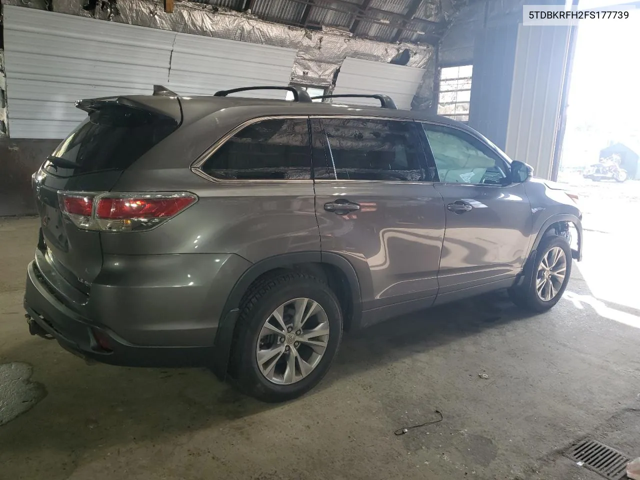 5TDBKRFH2FS177739 2015 Toyota Highlander Le