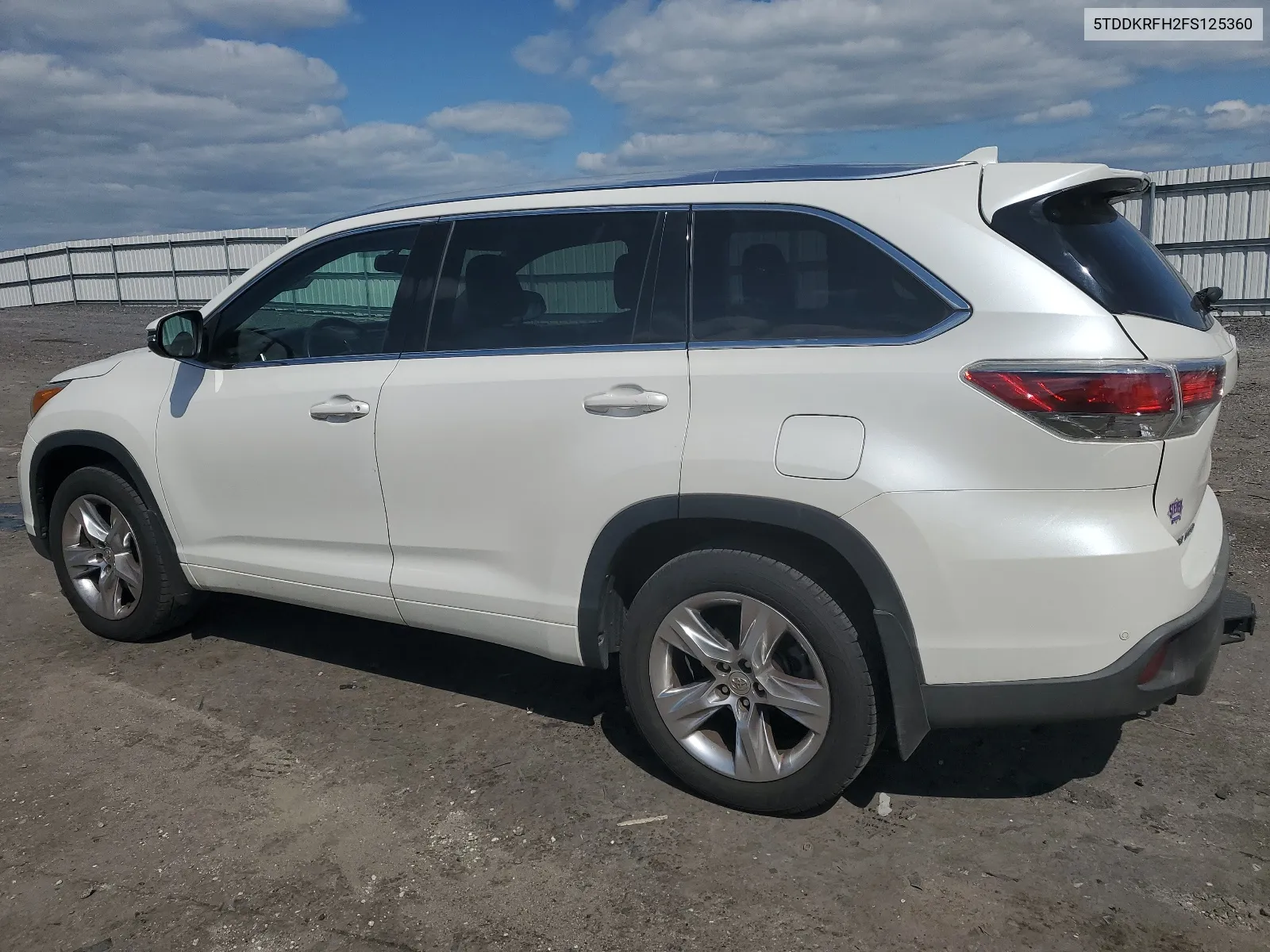 5TDDKRFH2FS125360 2015 Toyota Highlander Limited