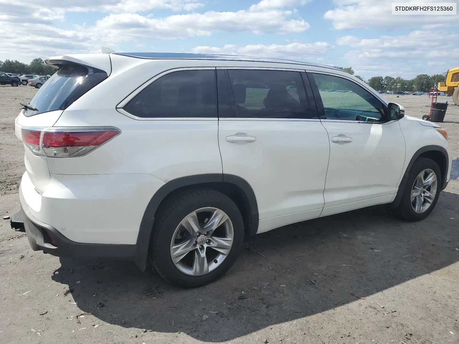 2015 Toyota Highlander Limited VIN: 5TDDKRFH2FS125360 Lot: 68221054